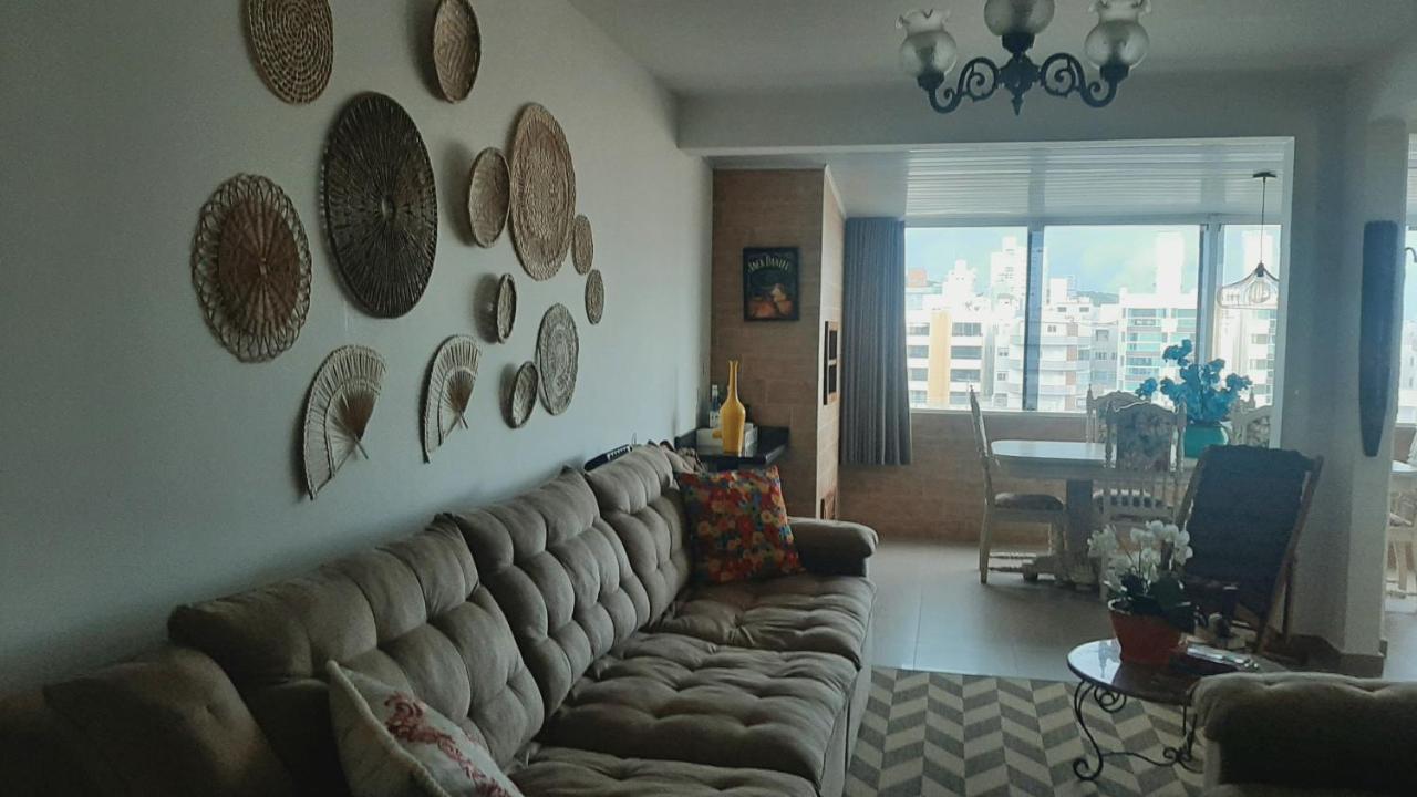 Ampla Cobertura Na Praia Do Mar Grosso Laguna Εξωτερικό φωτογραφία